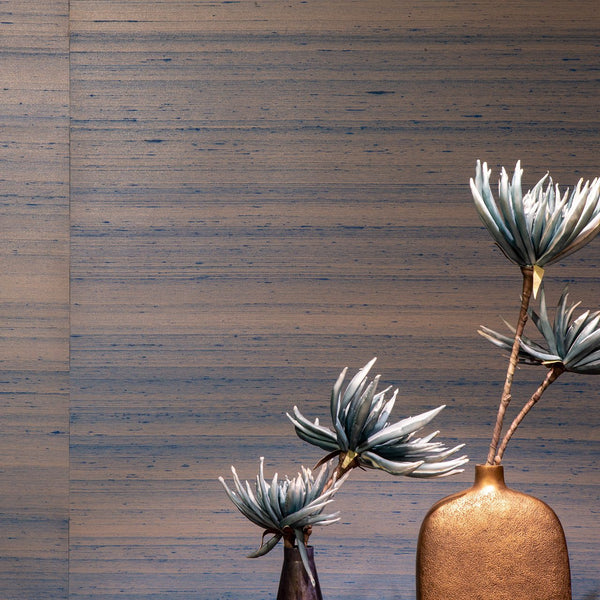 Fuligule Plain by Maison Neva, wallpaper