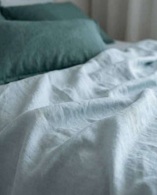 Aura Artico linen fabric by Coordonné