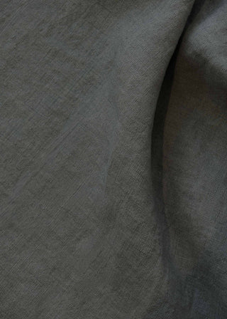 Aura Acero linen fabric close-up by Coordonné